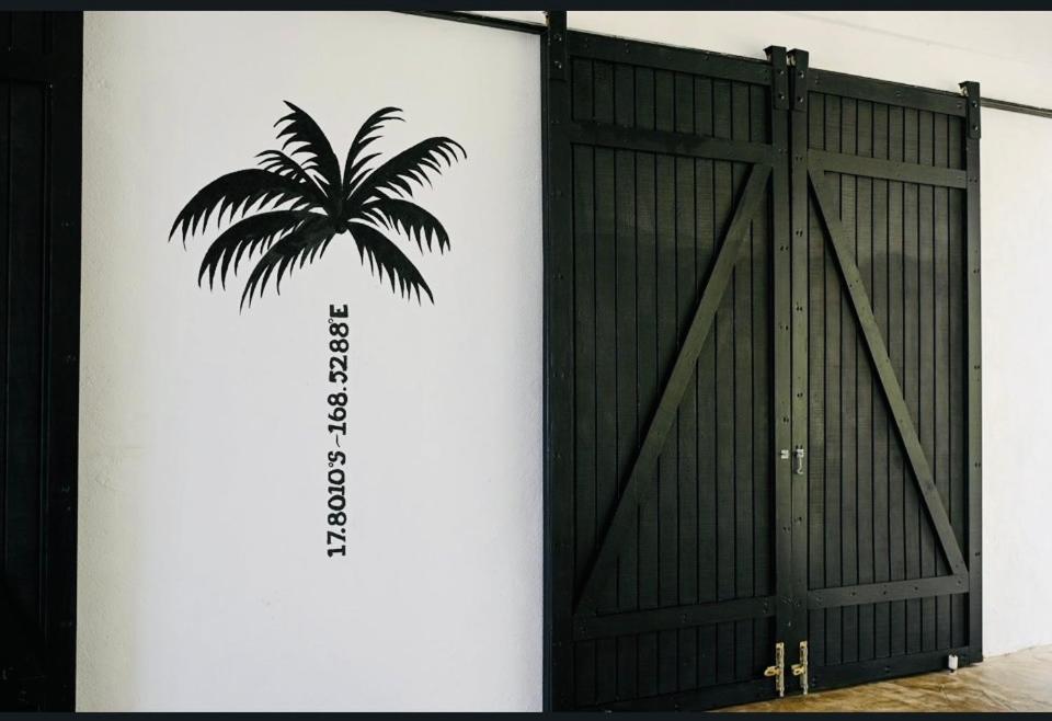 Banana Bay Beach Club Bed and Breakfast Eton Exteriör bild