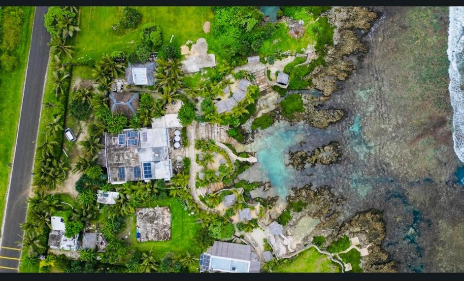 Banana Bay Beach Club Bed and Breakfast Eton Exteriör bild